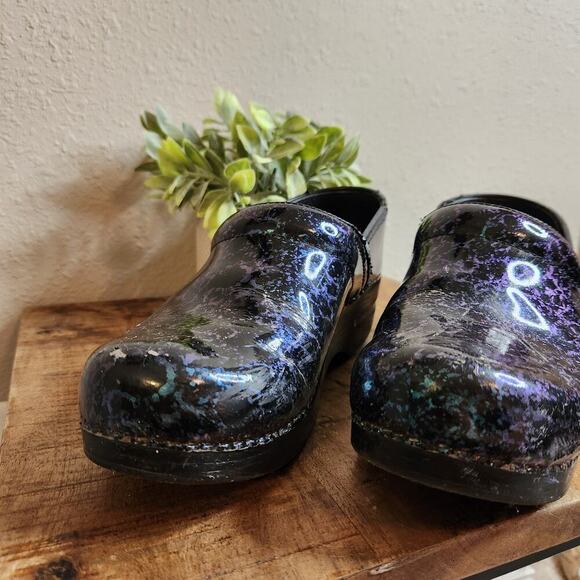 Dansko Black and Green Slip On Clogs Comfort Shoes Size 39 - Picture 3 of 15